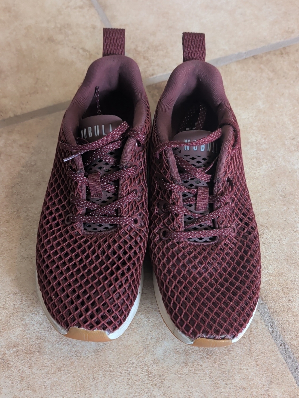 NOBULL Burgundy Mesh Sneakers Mens -6; ladies 7.5